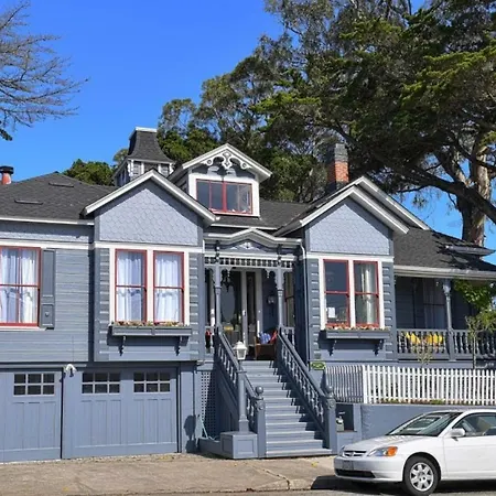 3749 Victorian Sanctuary By The Sea Villa